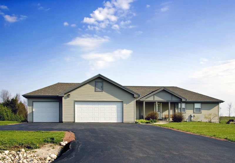 Residential Driveway Sealcoating